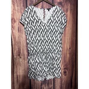 J Crew Women Size Large Romper Tie Waist Summer Resort Casual Shorts Ikat F2599